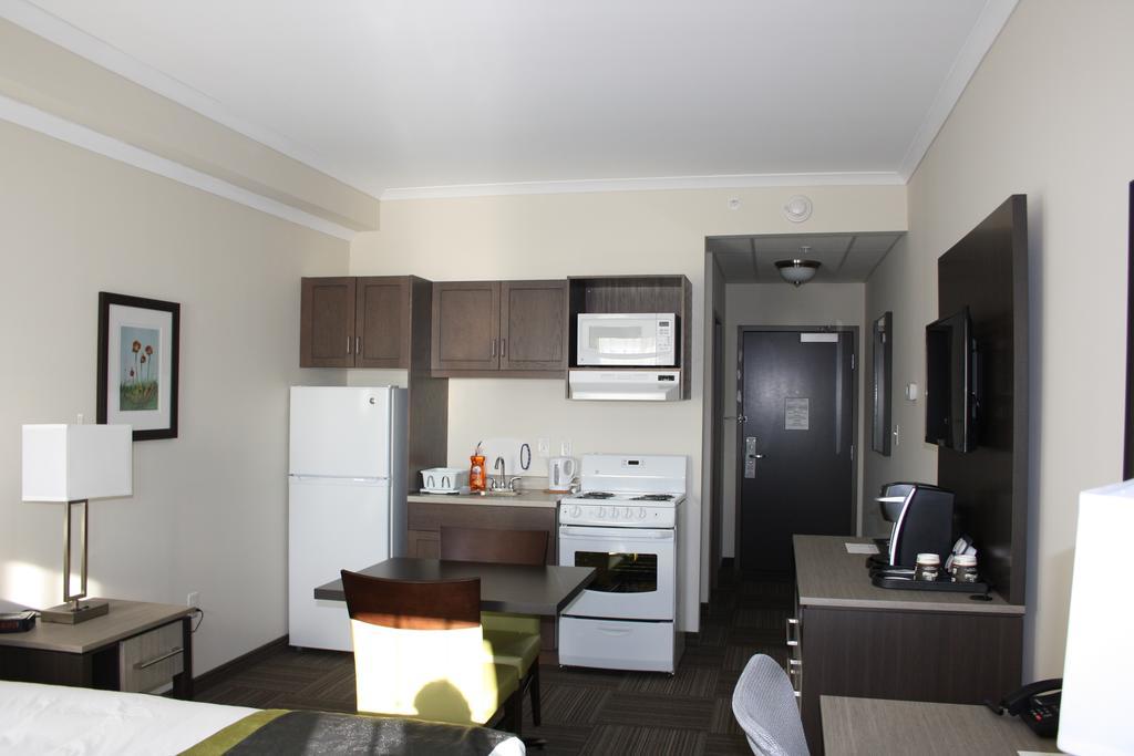 Crossroads Inn & Suites Paradise المظهر الخارجي الصورة